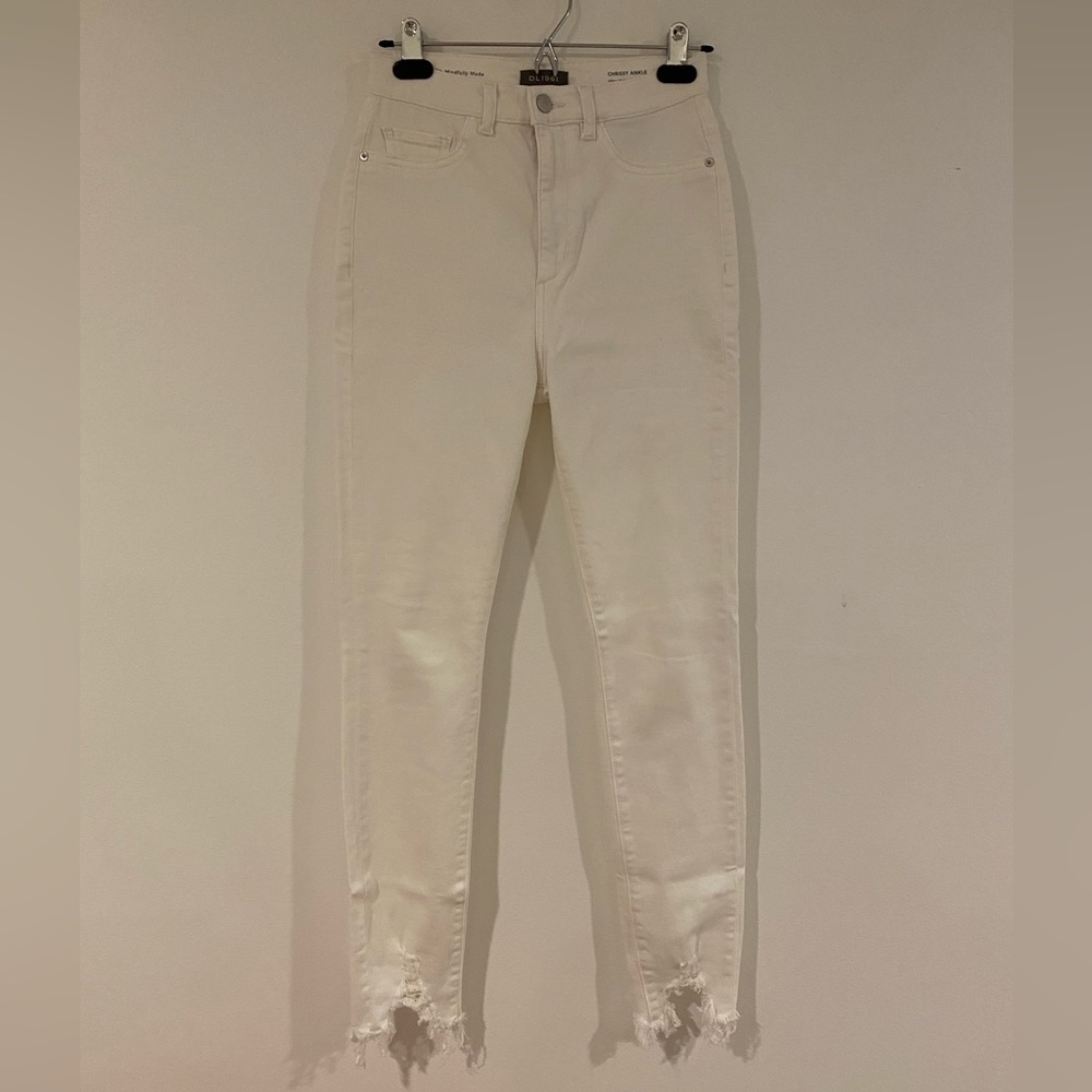 DL1961
CHRISSY ANKLE
Ultra High Rise Instasculpt Skinny